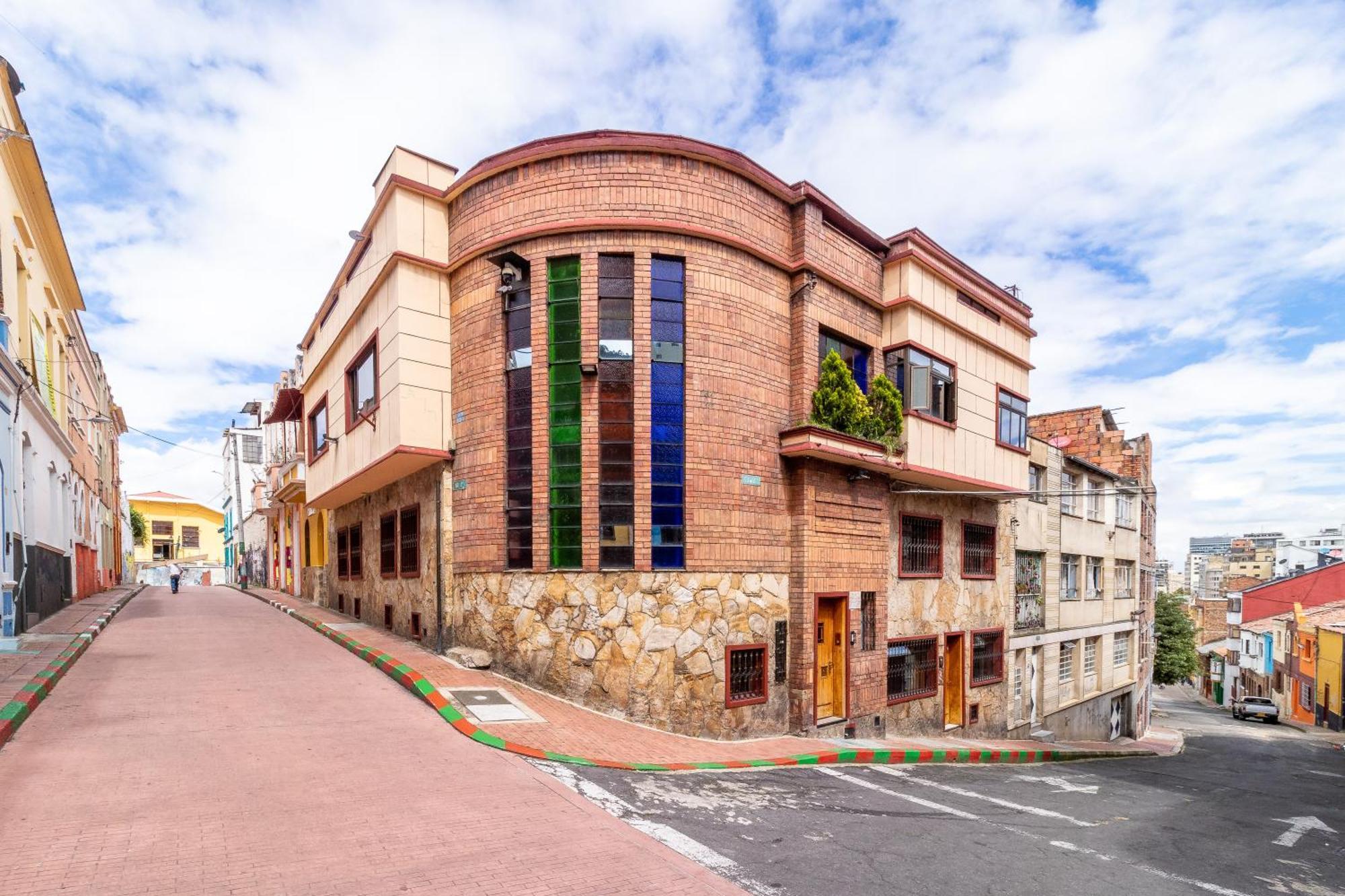 Ayenda Casa Candilejas Hotel Bogota Exterior photo